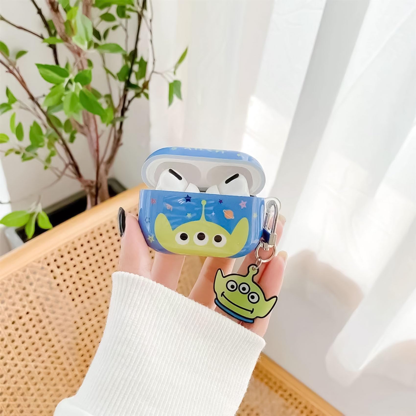 Amazon | バズ・ライトイヤー エイリアン AirPods Pro 用 ケース